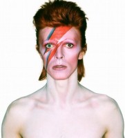David Bowie Collector's edition, David Bowie is, 2013. Album cover shoot for Aladdin Sane, 1973. Photograph by Brian Duffy © Duffy Archive