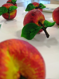 Piero Gilardi, (Spilla Mela) Apple Brooch, 2012.